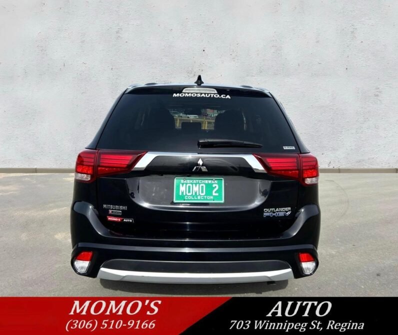 
								2018 Mitsubishi Outlander Limited PHEV AWD SUV full									