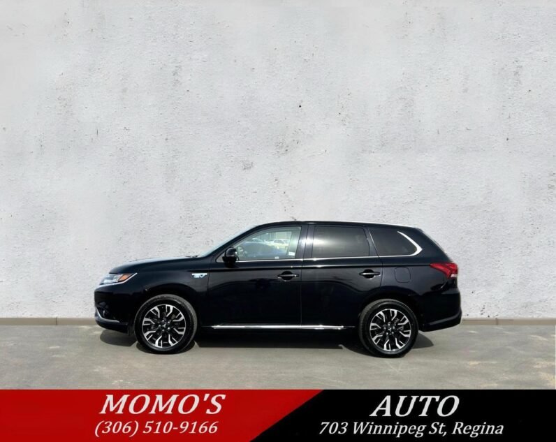 
								2018 Mitsubishi Outlander Limited PHEV AWD SUV full									