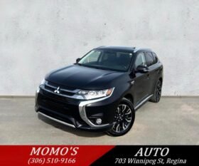 2018 Mitsubishi Outlander Limited PHEV AWD SUV