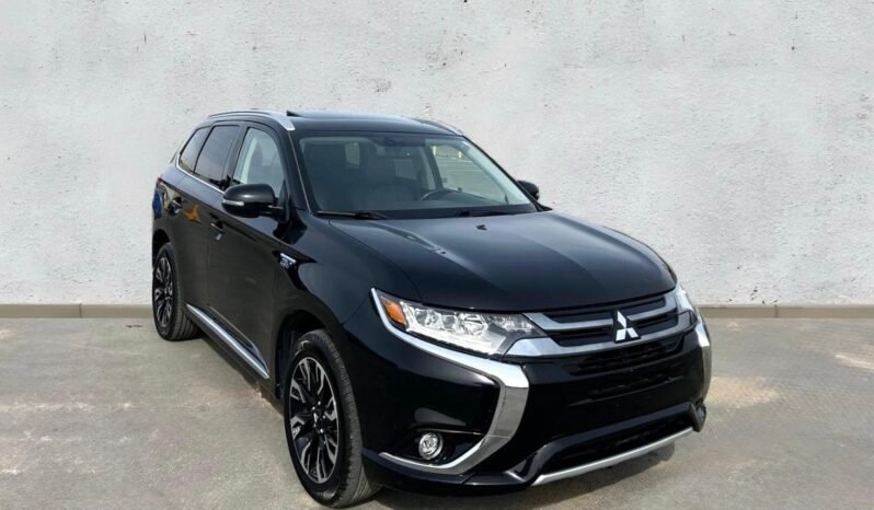 
								2018 Mitsubishi Outlander Limited PHEV AWD SUV full									
