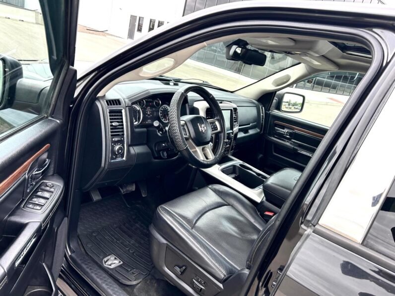 
								2015 Dodge Ram 1500 Laramie Crewcab 4×4 Pickup Truck full									