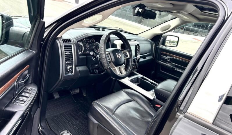 
								2015 Dodge Ram 1500 Laramie Crewcab 4×4 Pickup Truck full									