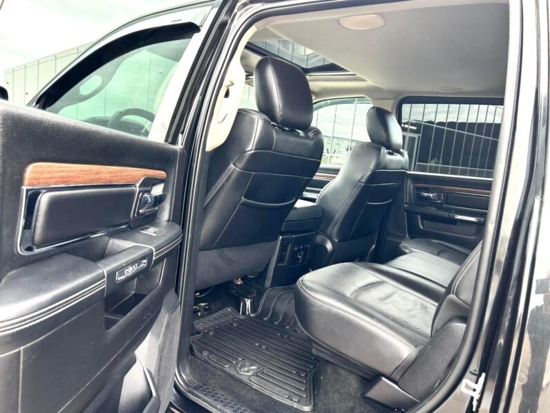 
								2015 Dodge Ram 1500 Laramie Crewcab 4×4 Pickup Truck full									