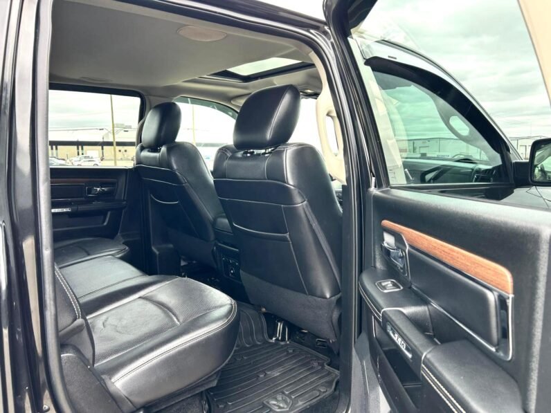 
								2015 Dodge Ram 1500 Laramie Crewcab 4×4 Pickup Truck full									