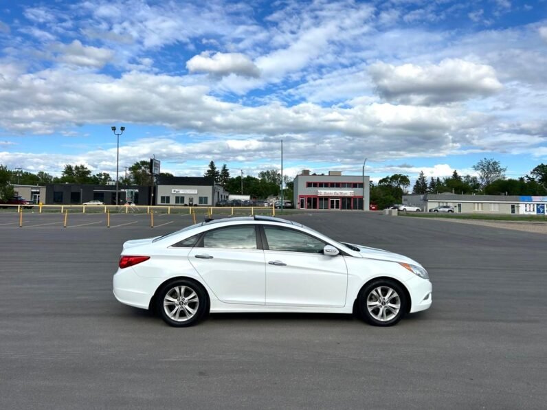 
								2012 Hyundai Sonata Limited Sedan full									