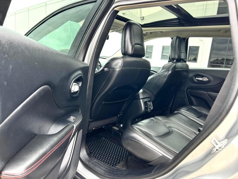 
								2015 Jeep Cherokee TrailHawk 4×4 SUV full									