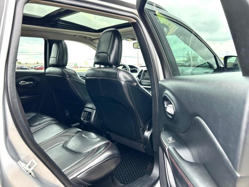 
								2015 Jeep Cherokee TrailHawk 4×4 SUV full									