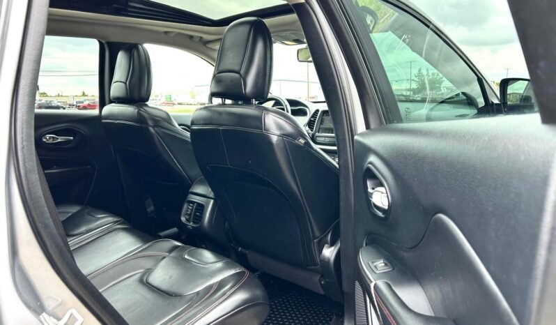 
								2015 Jeep Cherokee TrailHawk 4×4 SUV full									