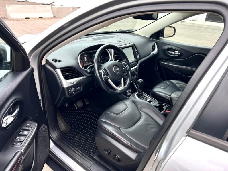
								2015 Jeep Cherokee TrailHawk 4×4 SUV full									