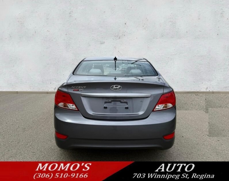 
								2016 Hyundai Accent SE Sedan full									