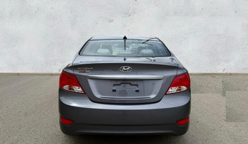 
								2016 Hyundai Accent SE Sedan full									