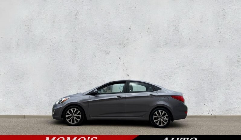 
								2016 Hyundai Accent SE Sedan full									