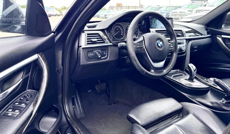 
								2017 BMW 330XI AWD Sedan full									