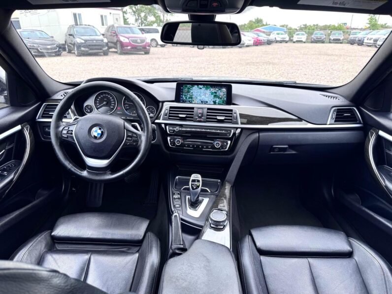 
								2017 BMW 330XI AWD Sedan full									