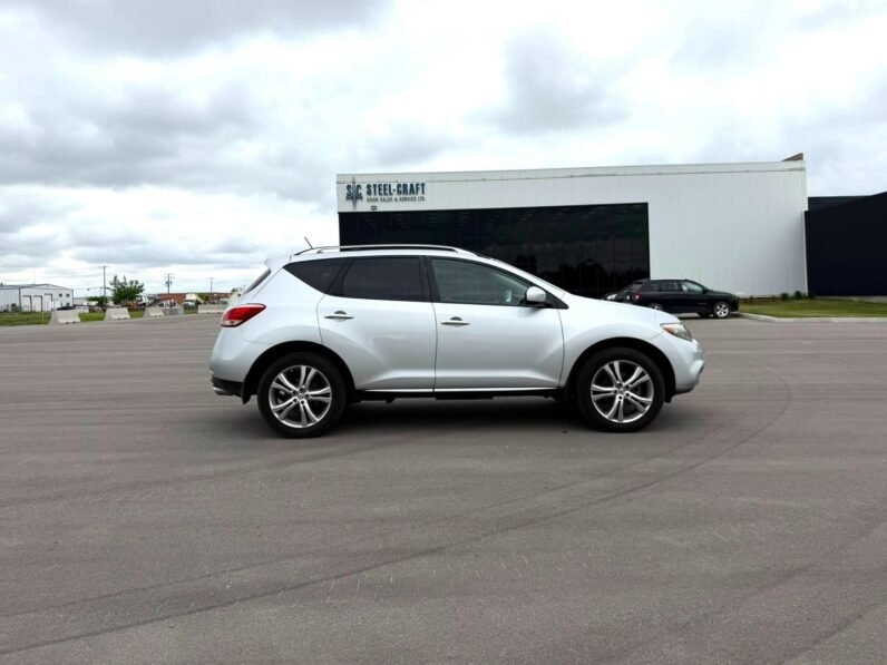 
								2011 Nissan Murano LE AWD SUV full									