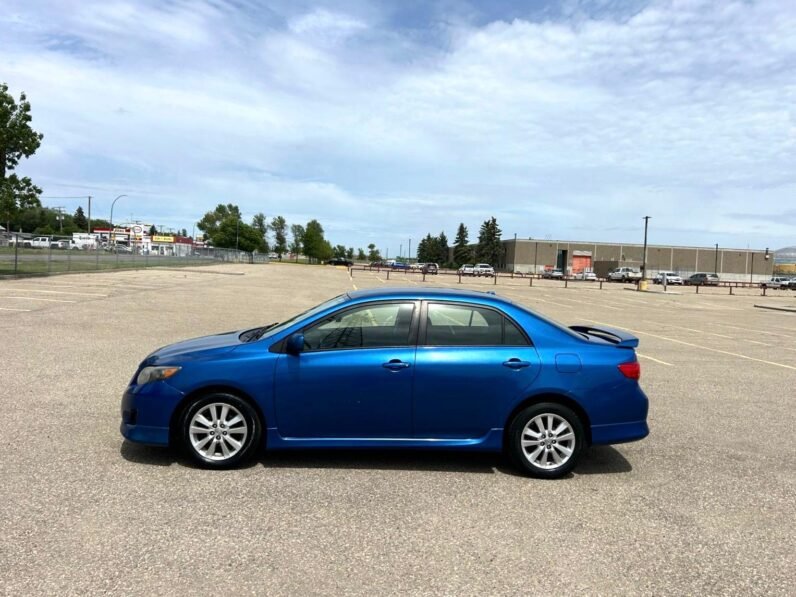 
								2009 Toyota Corolla S Sedan full									