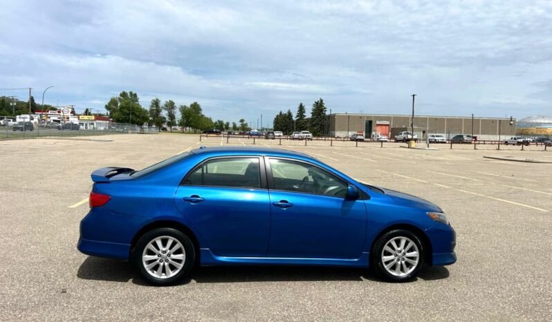 
								2009 Toyota Corolla S Sedan full									