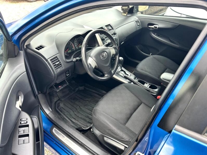 
								2009 Toyota Corolla S Sedan full									