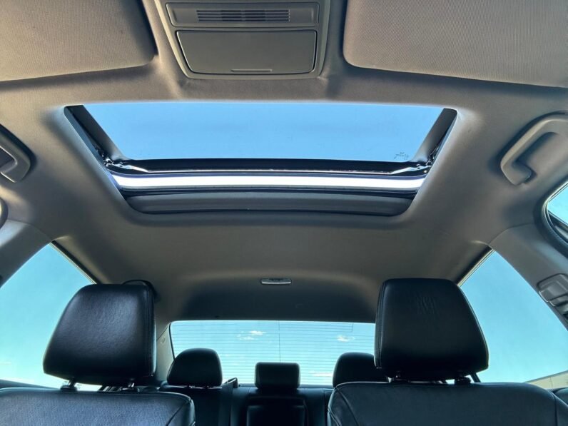 
								2015 Honda Accord Touring Sedan full									