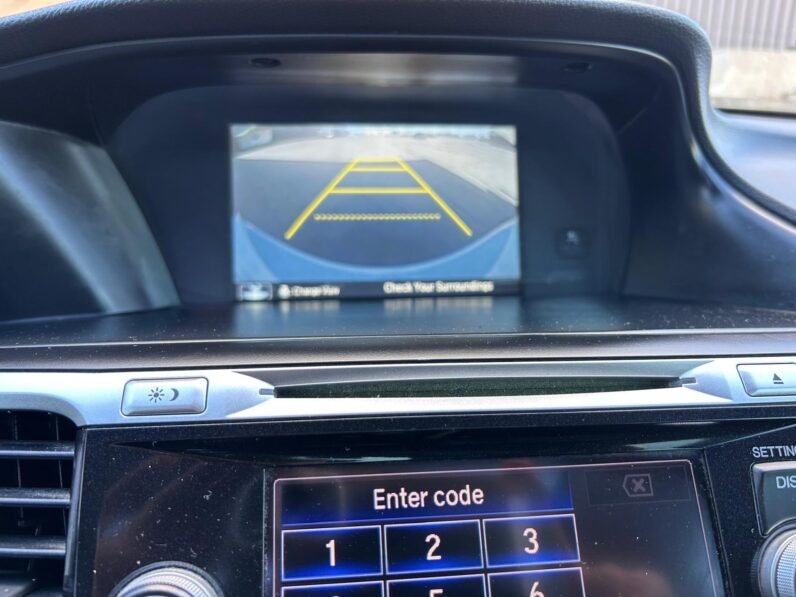 
								2015 Honda Accord Touring Sedan full									