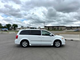 2014 Dodge Grand Caravan CREW Minivan