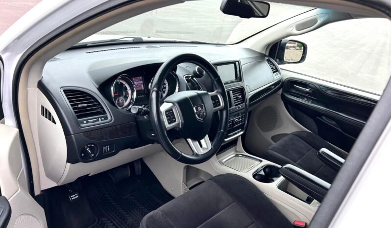 
								2014 Dodge Grand Caravan CREW Minivan full									