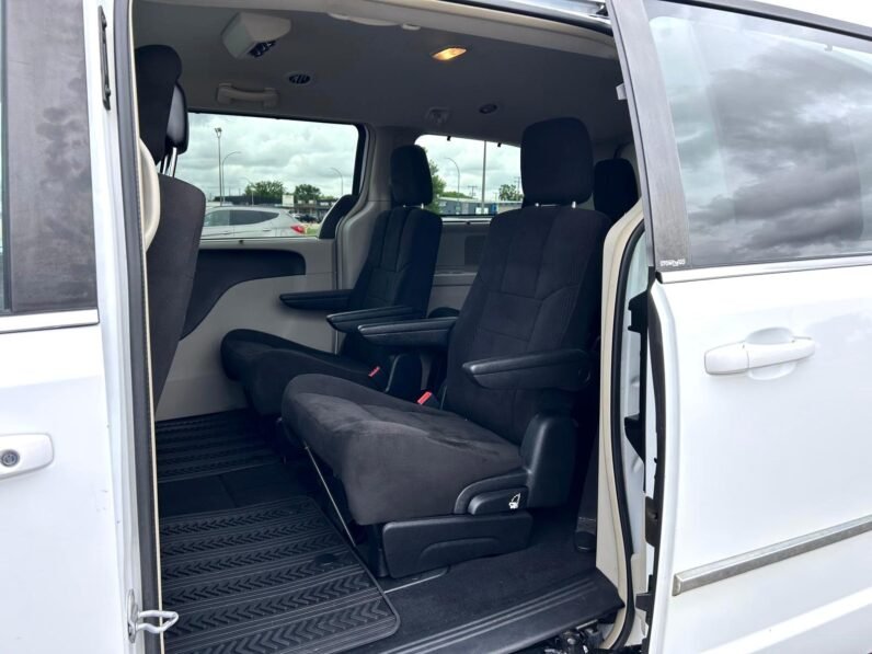 
								2014 Dodge Grand Caravan CREW Minivan full									