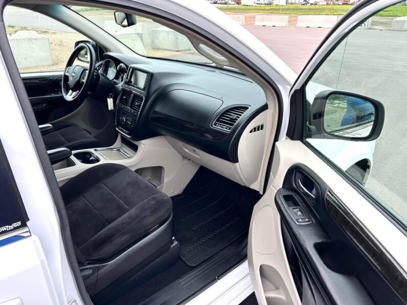 
								2014 Dodge Grand Caravan CREW Minivan full									
