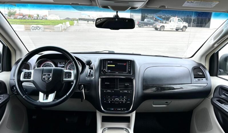 
								2014 Dodge Grand Caravan CREW Minivan full									