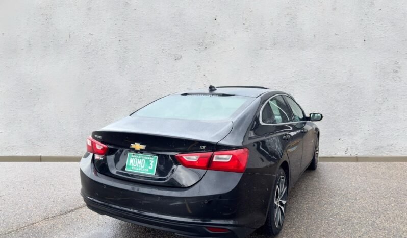 
								2018 Chevrolet Malibu Premier Sedan full									