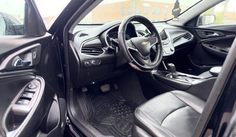 
								2018 Chevrolet Malibu Premier Sedan full									