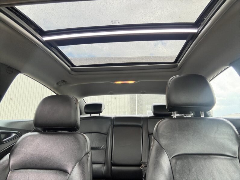 
								2018 Chevrolet Malibu Premier Sedan full									