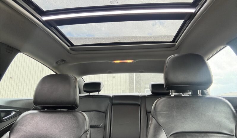 
								2018 Chevrolet Malibu Premier Sedan full									