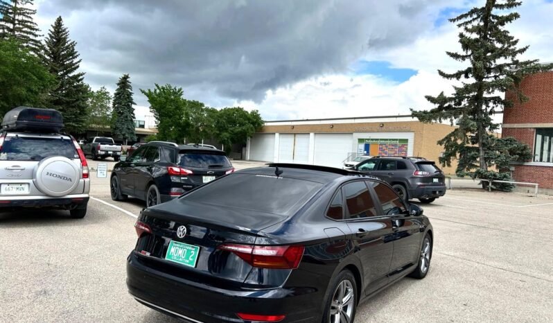 
								2019 Volkswagen Jetta R-Line Sedan full									
