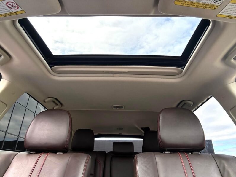 
								2018 Mitsubishi Outlander Limited PHEV AWD SUV full									