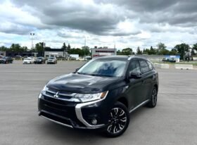 2018 Mitsubishi Outlander Limited PHEV AWD SUV