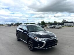 2018 Mitsubishi Outlander Limited PHEV AWD SUV