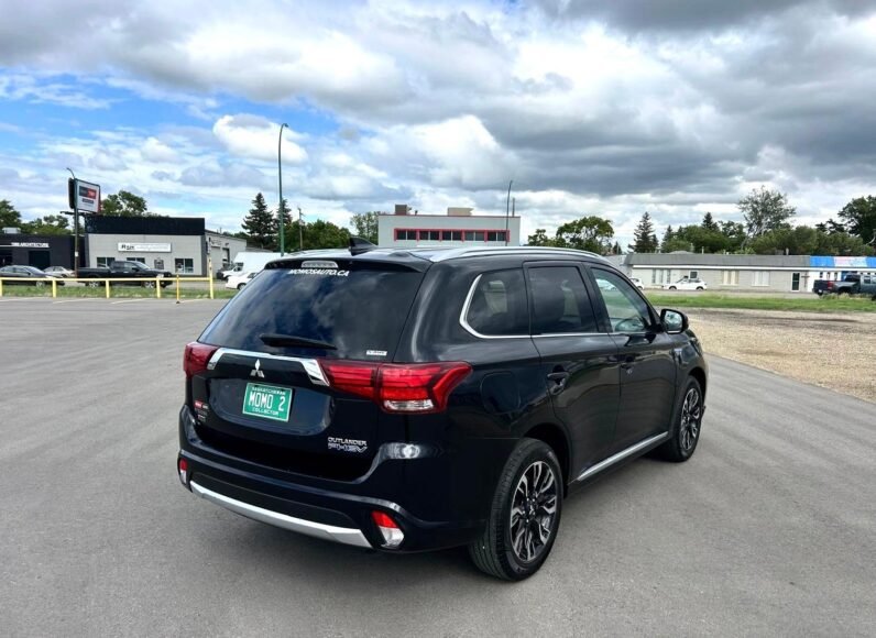 
								2018 Mitsubishi Outlander Limited PHEV AWD SUV full									