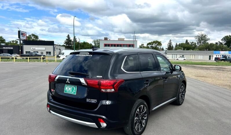
								2018 Mitsubishi Outlander Limited PHEV AWD SUV full									