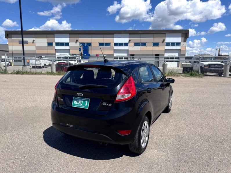
								2011 Ford Fiesta Hatchback full									