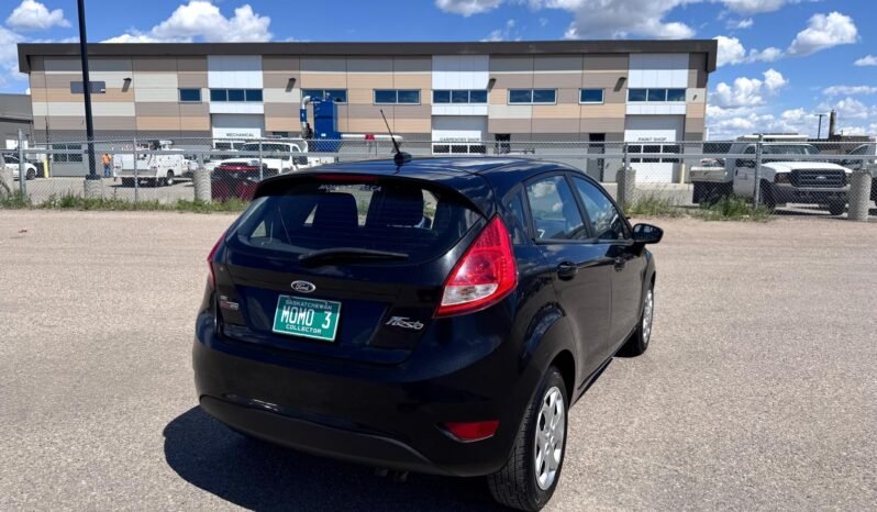 
								2011 Ford Fiesta Hatchback full									