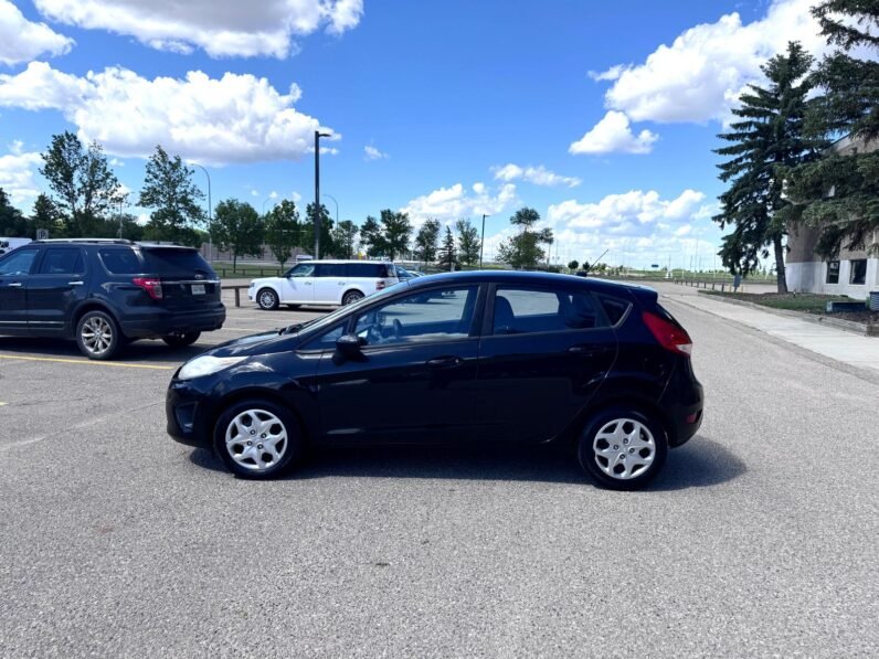 
								2011 Ford Fiesta Hatchback full									