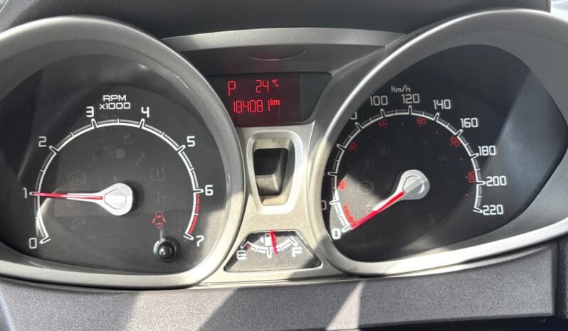 
								2011 Ford Fiesta Hatchback full									