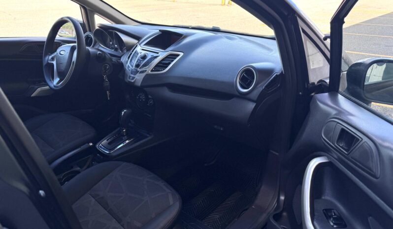 
								2011 Ford Fiesta Hatchback full									