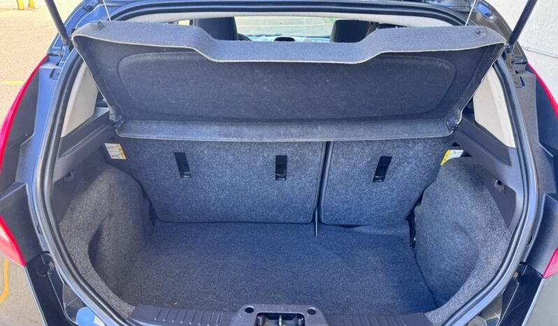 
								2011 Ford Fiesta Hatchback full									