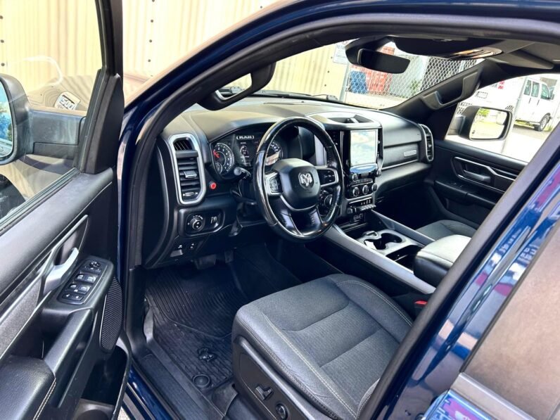 
								2020 Dodge Ram 1500 BigHorn Crewcab 4×4 Pickup Truck full									