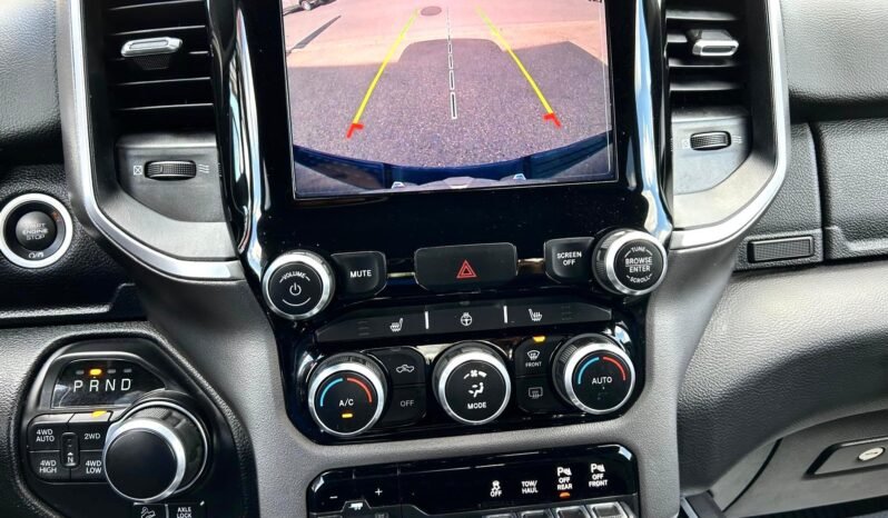 
								2020 Dodge Ram 1500 BigHorn Crewcab 4×4 Pickup Truck full									