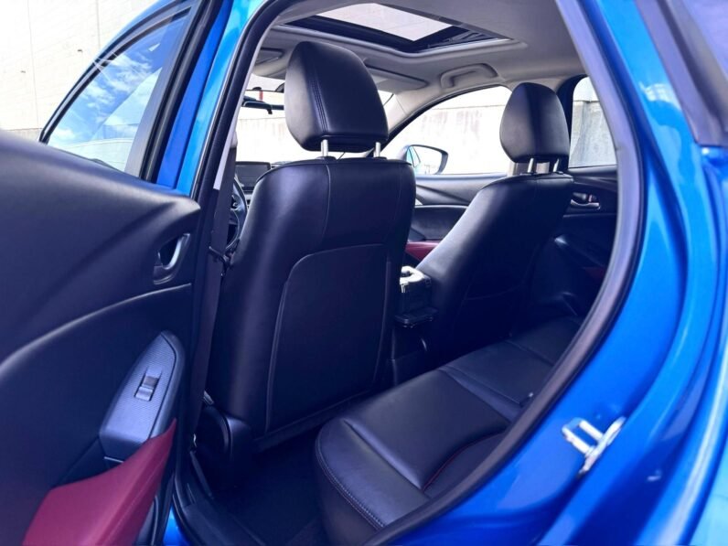 
								2016 Mazda CX-3 Touring SUV full									