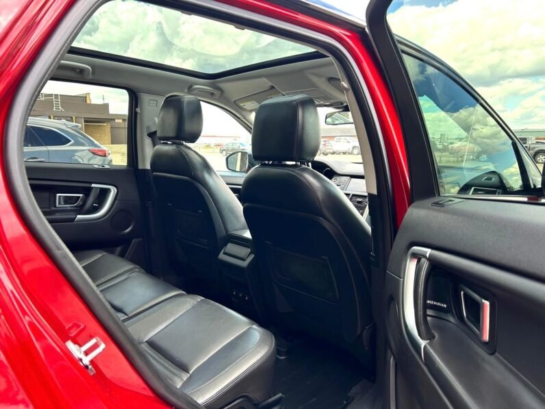 
								2017 Land Rover Discovery AWD SUV full									