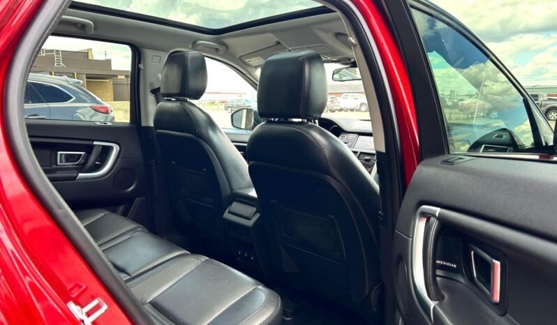 
								2017 Land Rover Discovery AWD SUV full									